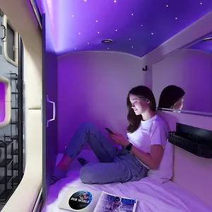  Kapselhotel Capsule Constellation 89