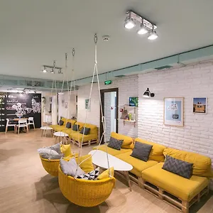  Hostel Dream
